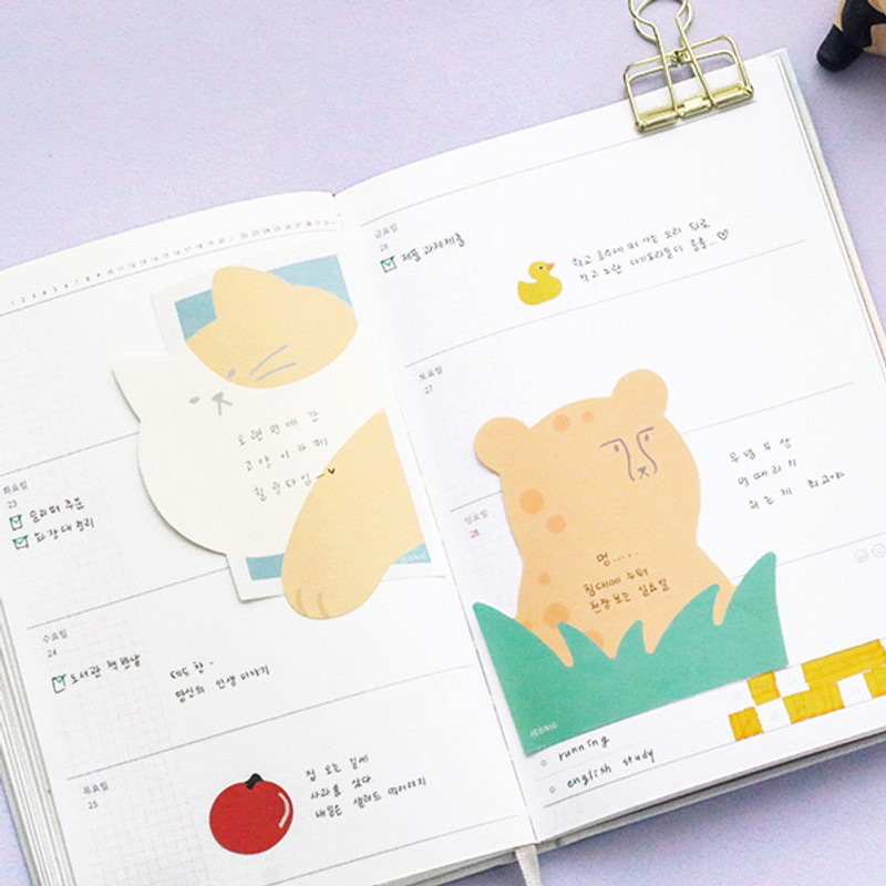 Example of use - ICONIC Peekaboo 60 sheets memo writing notepad Example of use - ICONIC Peekaboo 60 sheets memo writing notepad