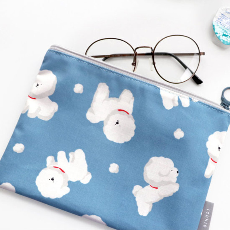 Example of use - ICONIC Comely water resistant medium flat pouch bag 