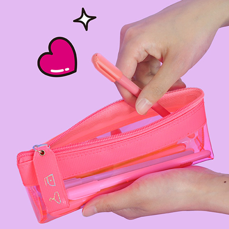 Example of use - Rihoon Neon laundry translucent zipper pencil case Example of use - Rihoon Neon laundry translucent zipper pencil case