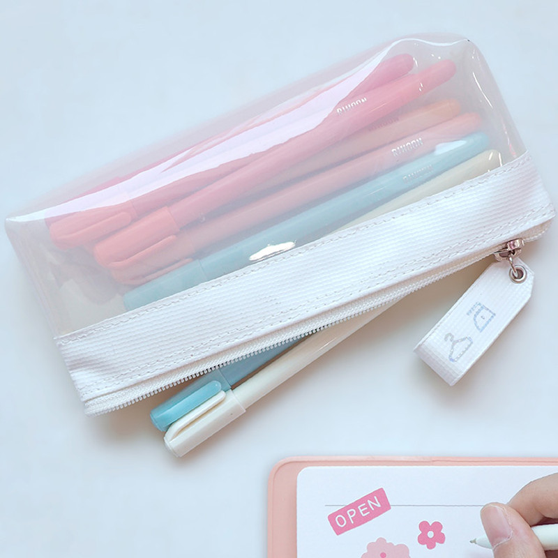 Example of use - Rihoon Neon laundry translucent zipper pencil case Example of use - Rihoon Neon laundry translucent zipper pencil case