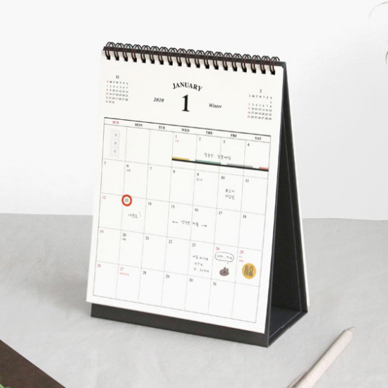ICONIC 2020 Simple desk scheduler calendar
