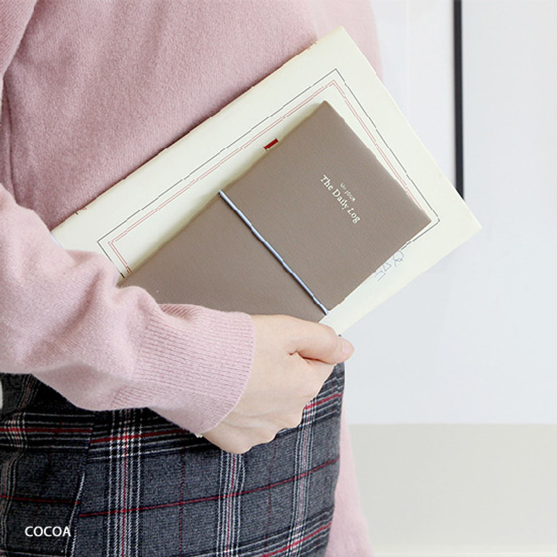Cocoa -  GMZ 2020 The daily log small dated weekly diary planner Cocoa -  GMZ 2020 The daily log small dated weekly diary planner