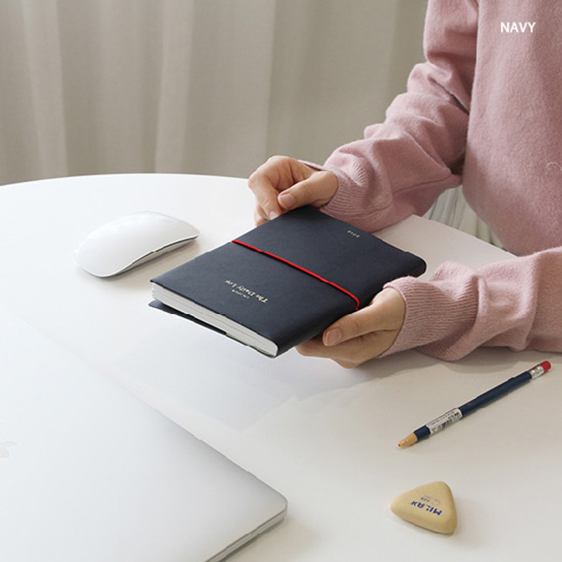 Navy - GMZ 2020 The daily log medium dated weekly diary planner