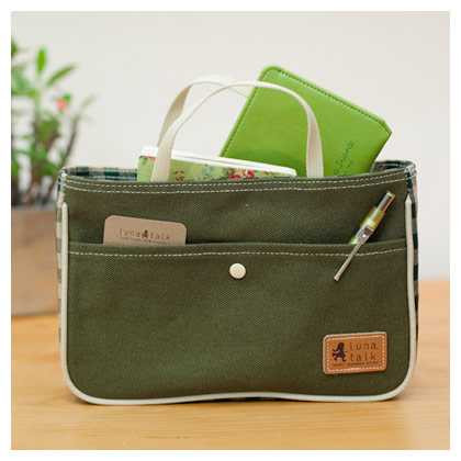 Daily love check pattern Cross body zipper bag with strap