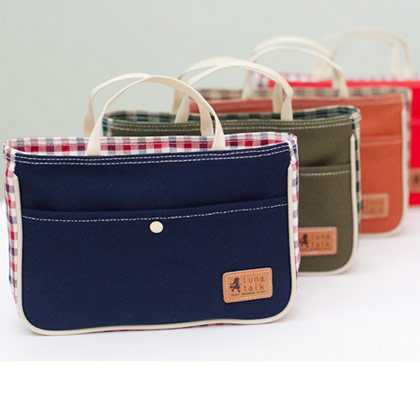 Daily love check pattern Cross body zipper bag with strap