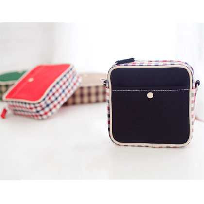 Daily love check pattern Cross body zipper bag with strap - Small