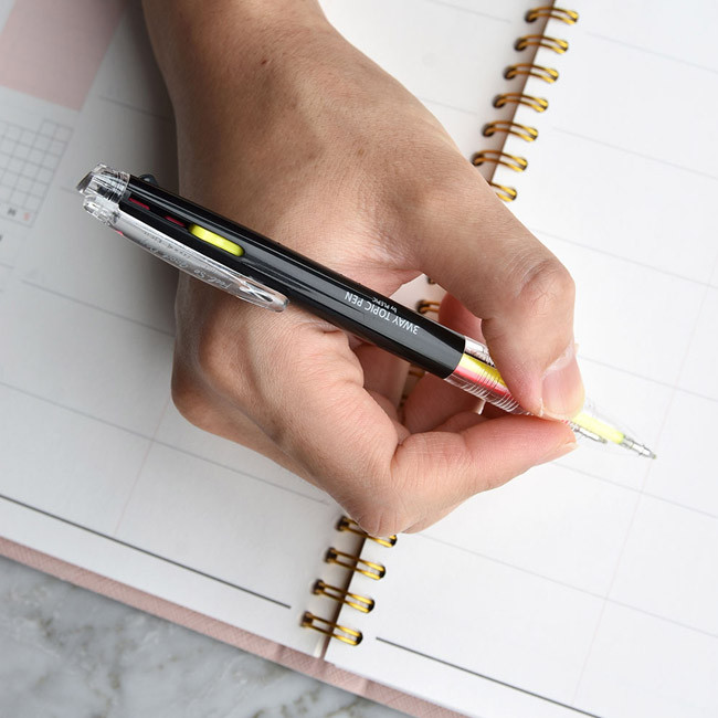 Usage example - Play Obje 3way topic neon multi ballpoint pen