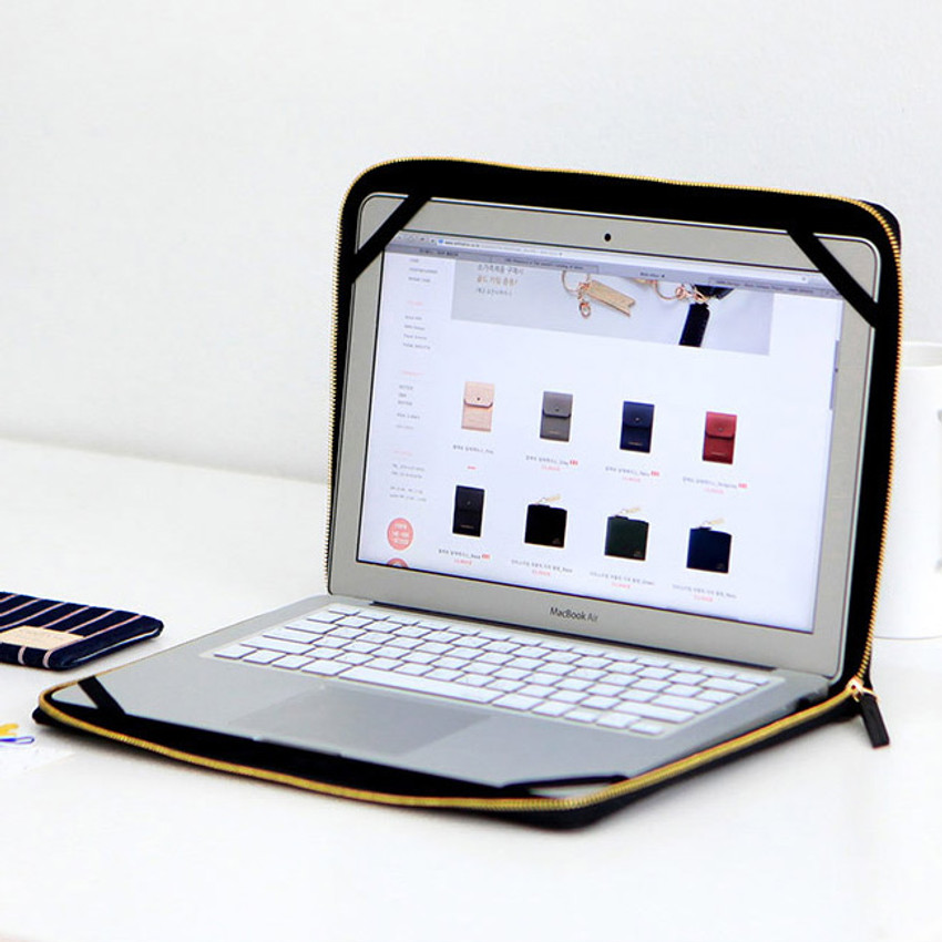 laptop with case