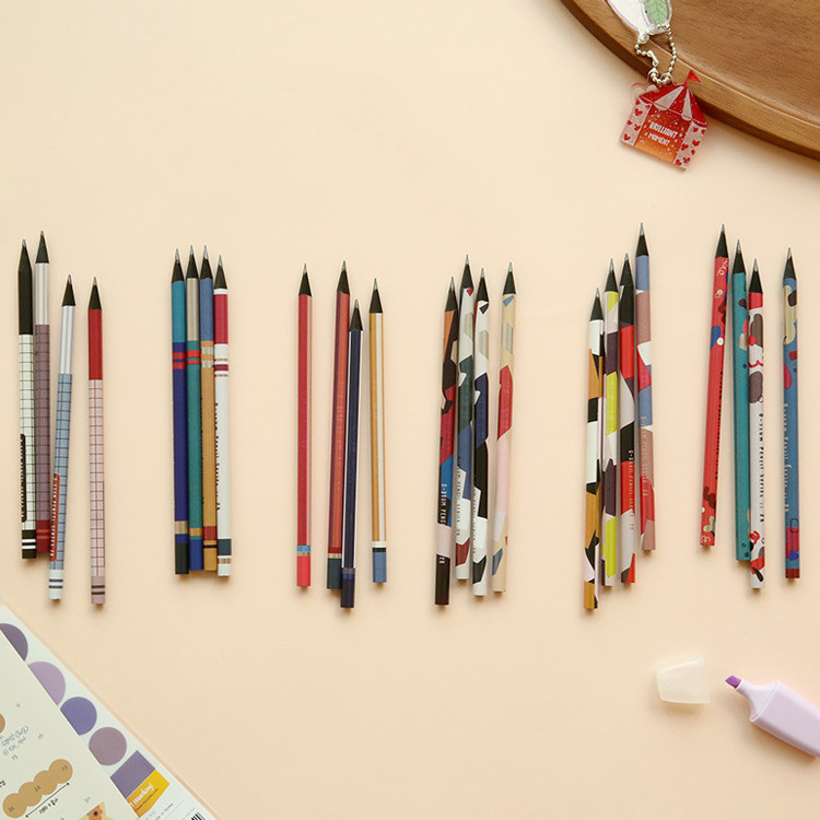 Oh-ssumthing O-ssum black 2B pencil set of 4