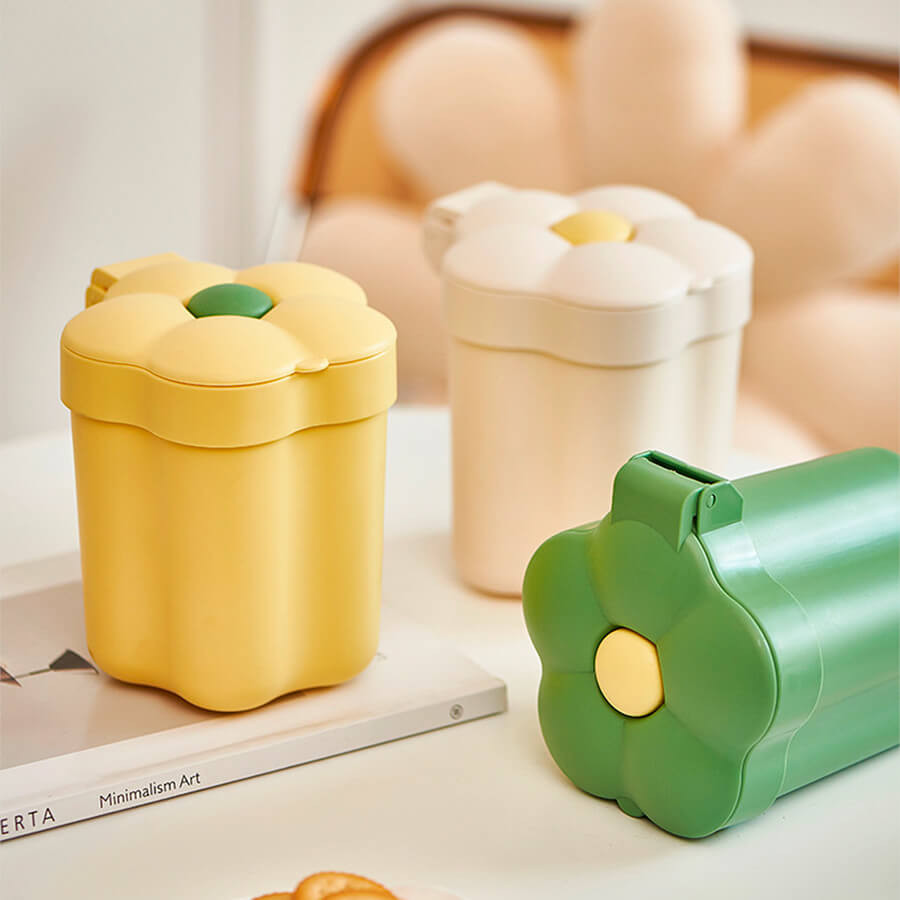 Brisk Style Daisy Small Desk Trash Can