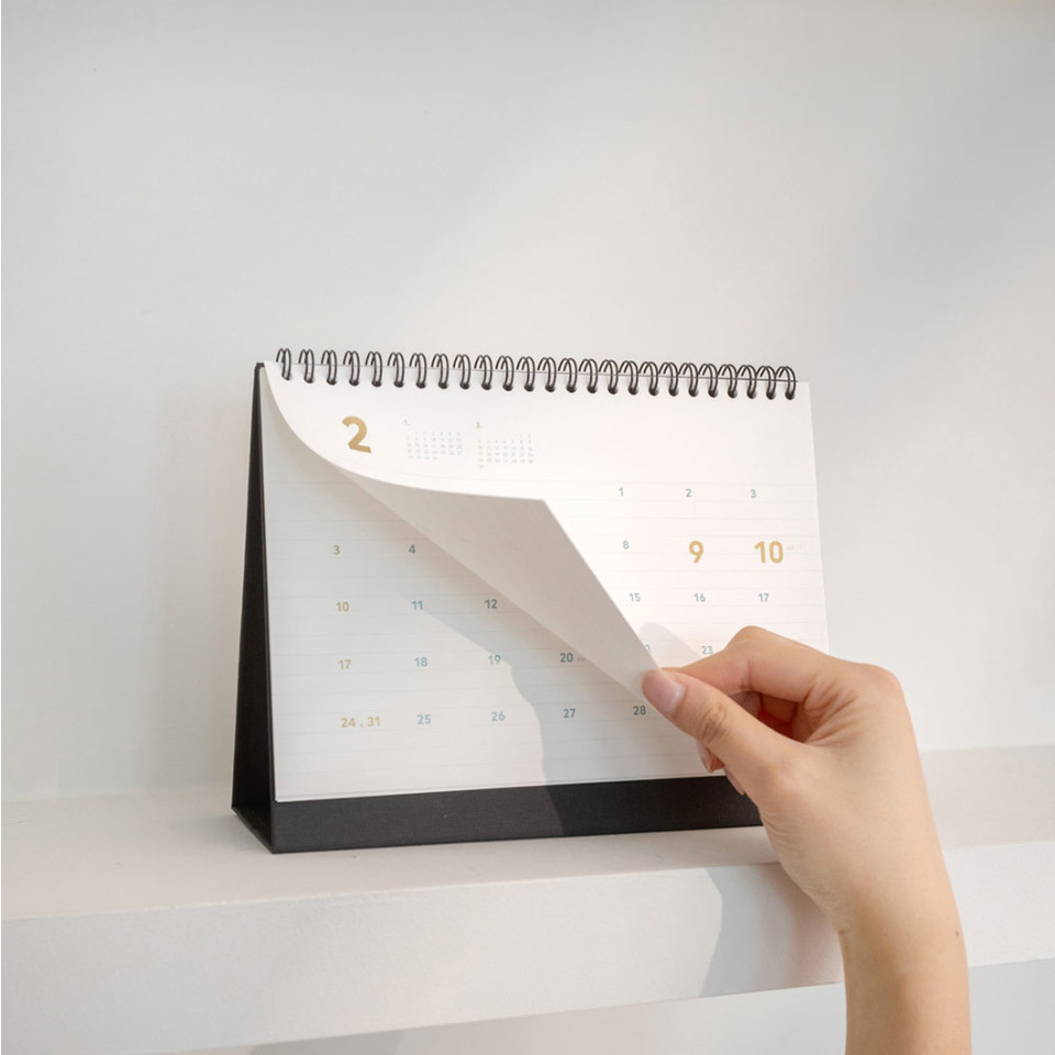 byfulldesign-2023-simple-medium-standing-flip-desk-calendar