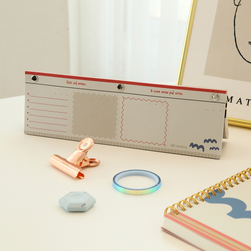 O-ssum standing memo notepad with perforated line