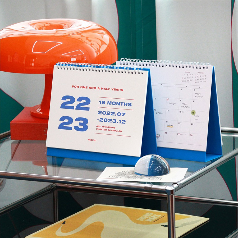 Indigo 22-23 18 Months Desk Standing Calendar