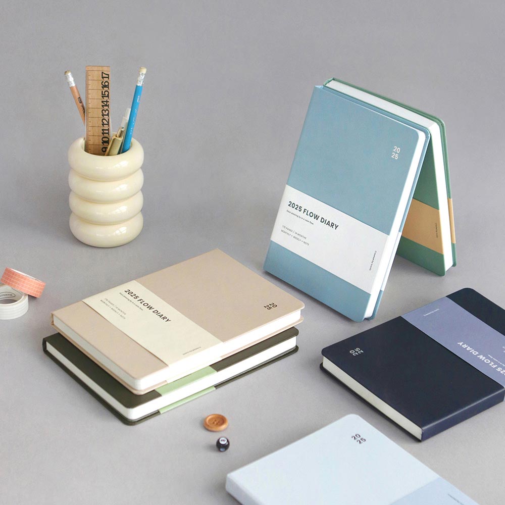 2025 Flow Dated Weekly Diary Planner