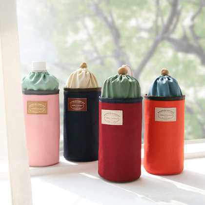Iconic insulated waterproof bottle holder pouch