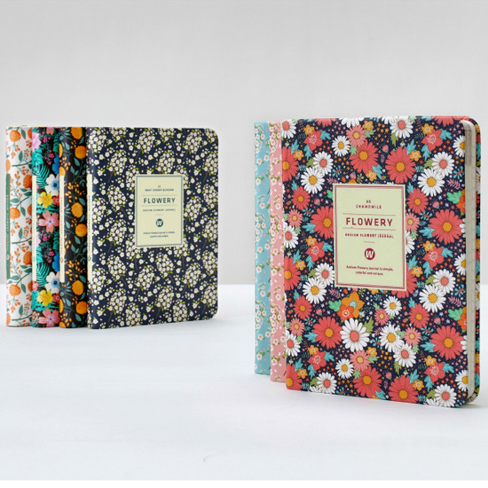 Premium flower pattern undated weekly small journal