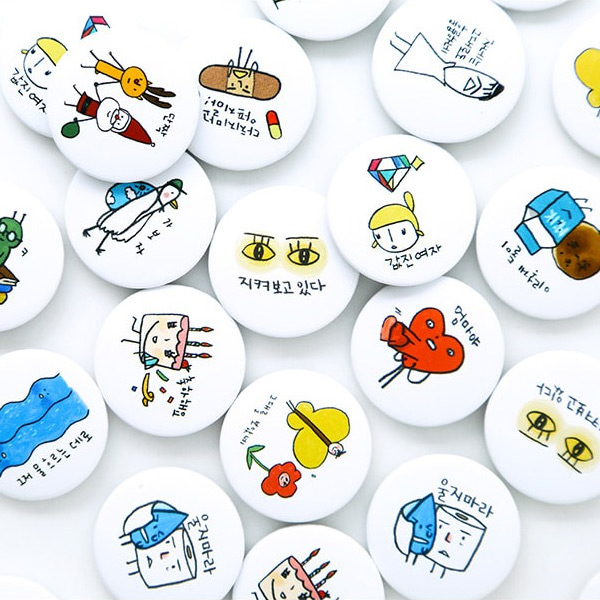Todac Todac message circle pin button badge