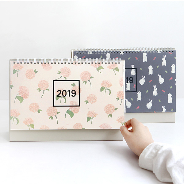 2019 Pattern spiral desk calendar
