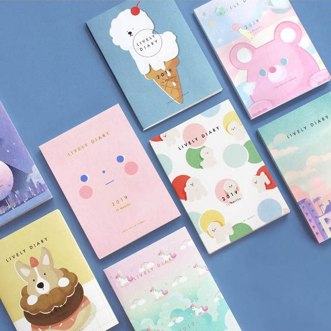 2019 Lively illustration dated weekly diary planner