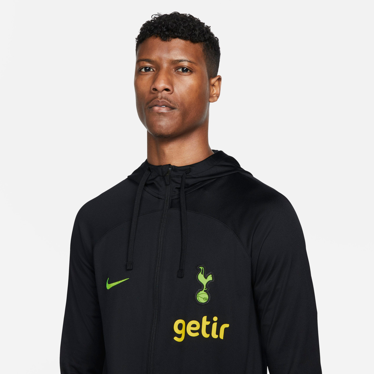 Tottenham hotspur 2025 strike jacket