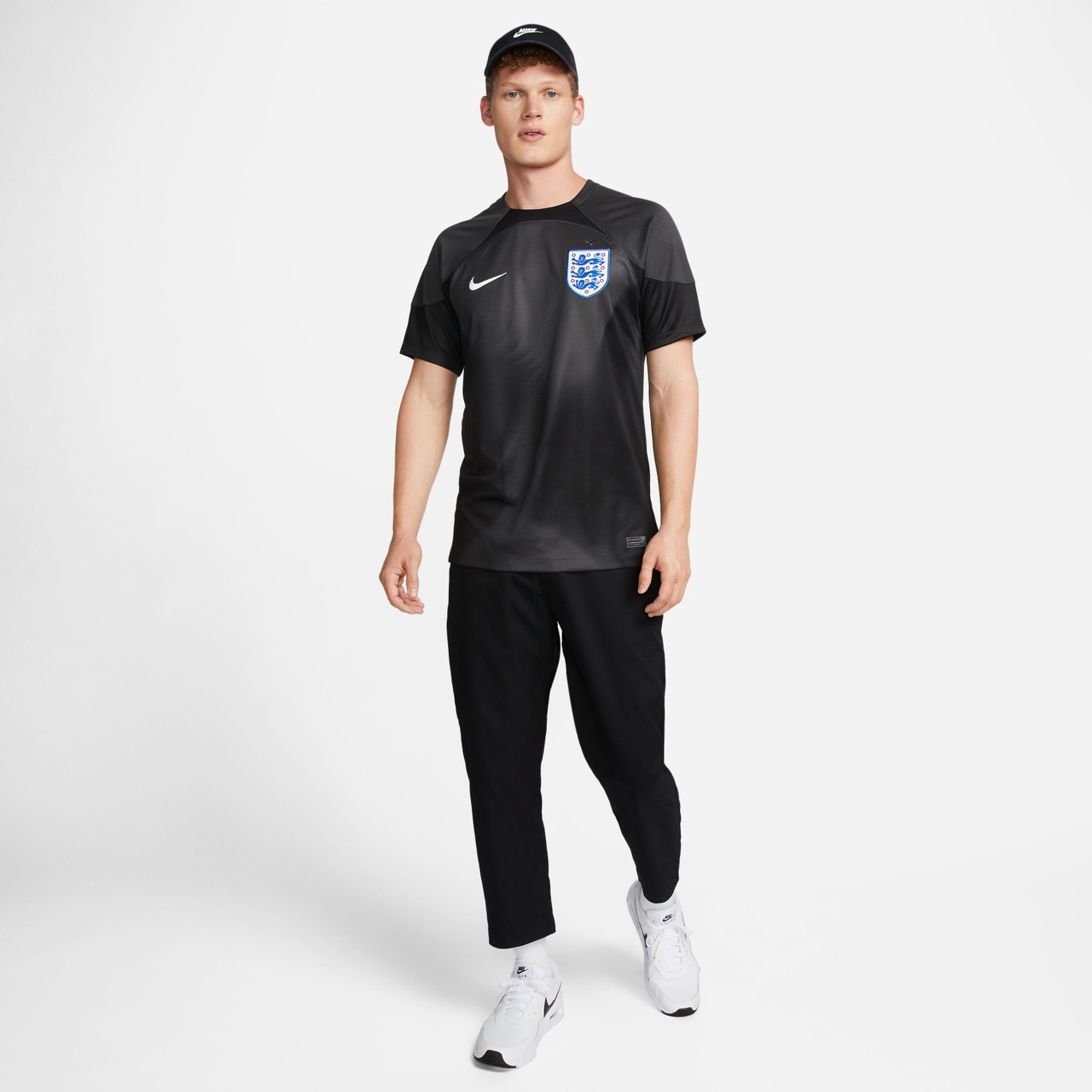 Nike England Goalkeeper Short-Sleeve Jersey 060-Black-Grey