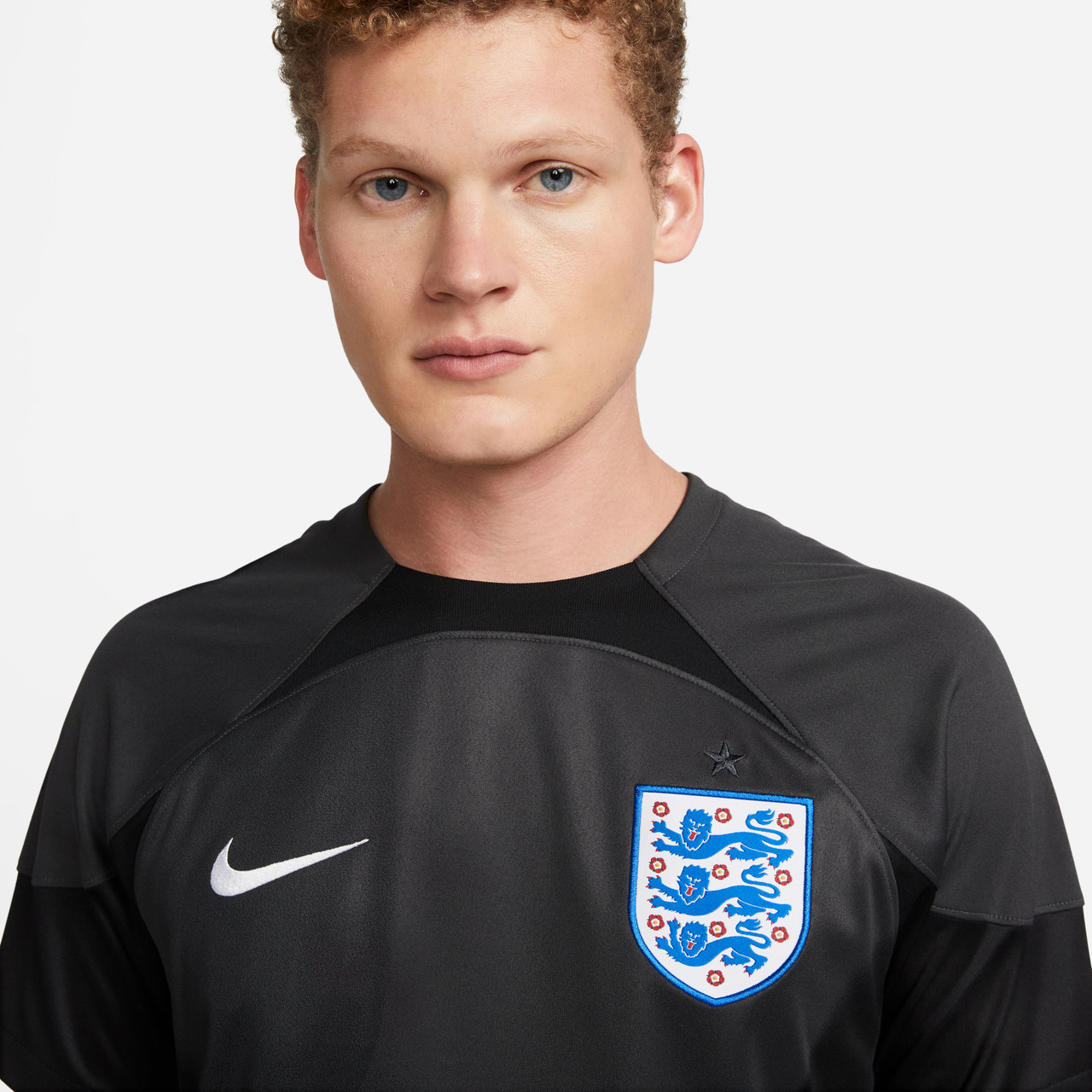 Nike England Goalkeeper Short-Sleeve Jersey 060-Black-Grey WC2022