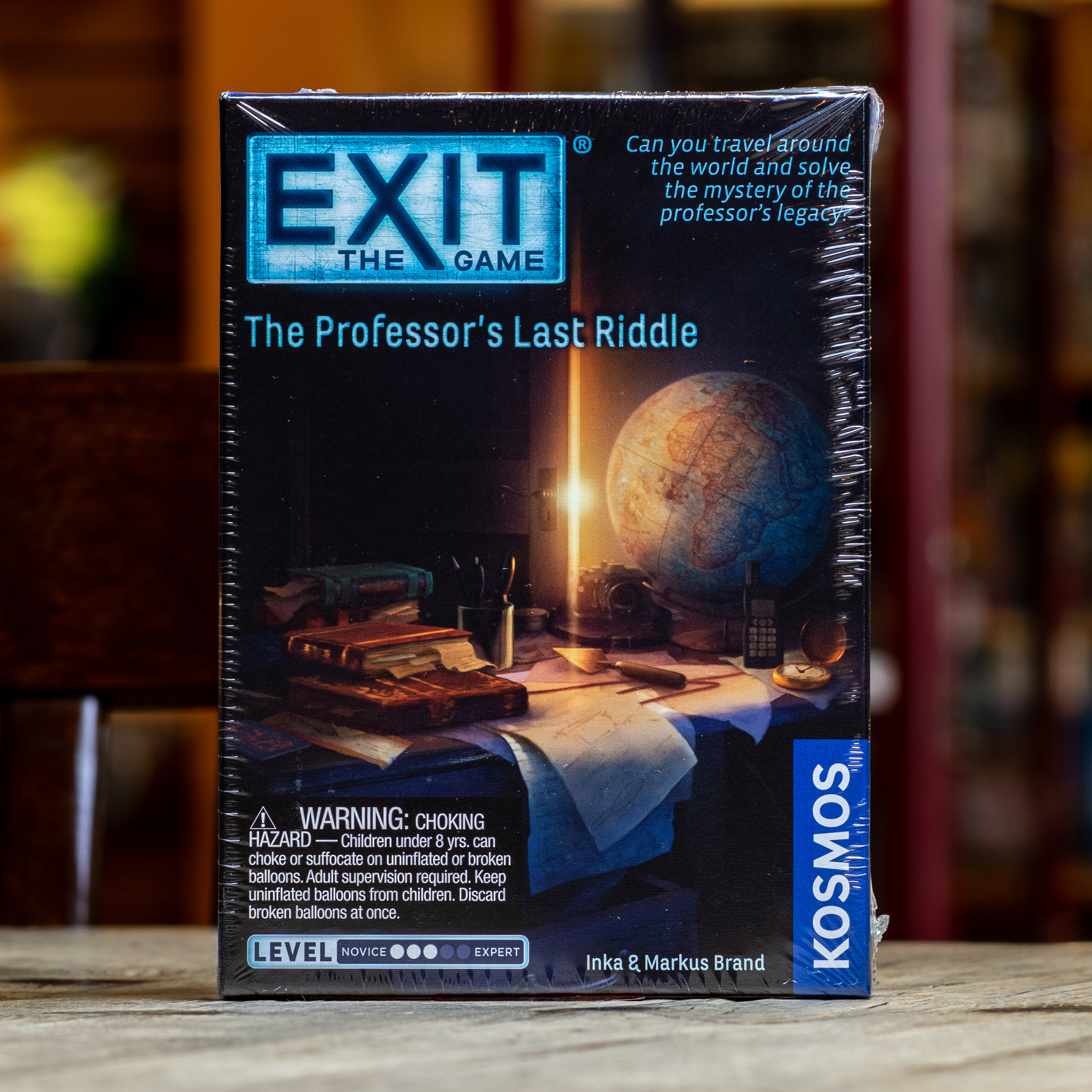Thames & Kosmos - EXIT: The Professor's Last Riddle - Niveau: 3/5 - Uniek Escape Room Game - 1-4 Spelers - Puzzel Oplossen Strategie Bordspellen Voor Volwassenen En Kinderen, Leeftijd 12+ - 692864