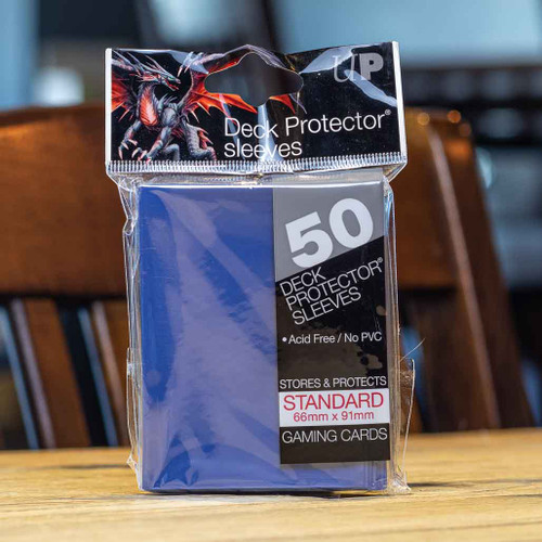 Mox Boarding House | Ultra PRO Sleeves Gloss Red (50ct)