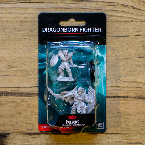 D&D Nolzur's Marvelous Miniatures - Dragonborn Fighter (Male)