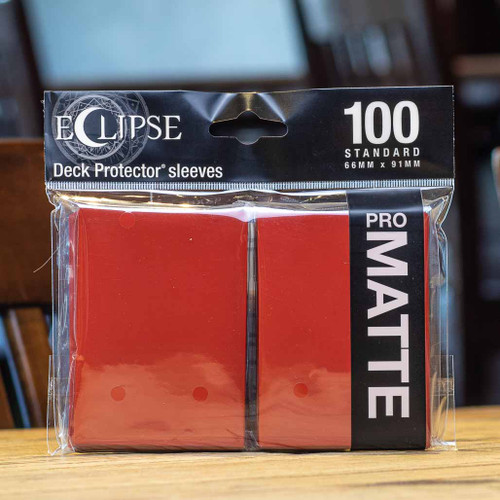 Ultra PRO Sleeves - Matte Red (100ct)