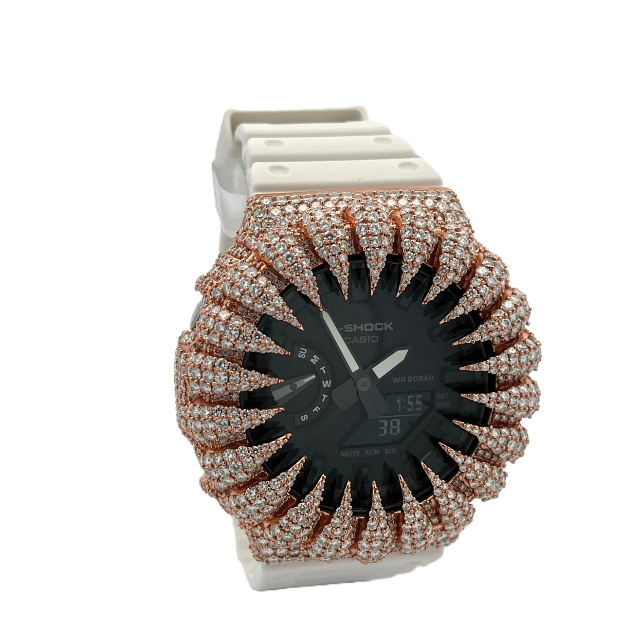 エンジェルストーン クォーツ Casio G-Shock White Spike Bezel Moissanite - Manhattan Jewelers