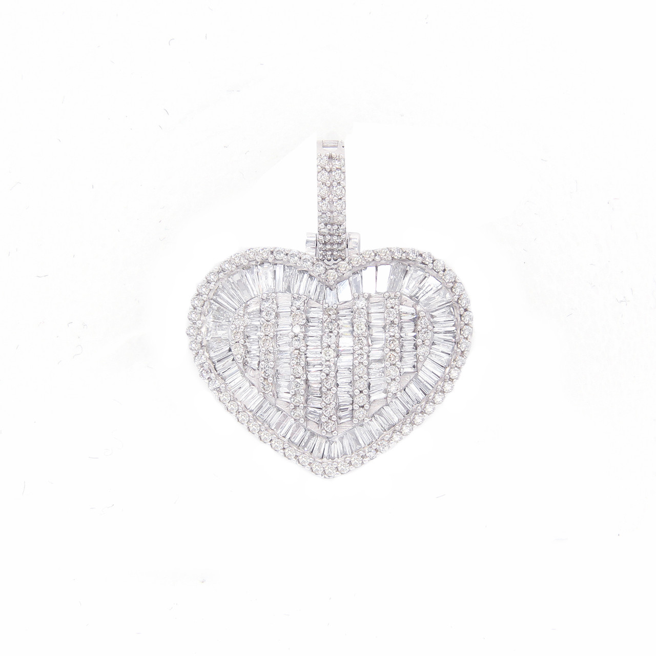 10K White Gold 1.50ct Diamond Heart Necklace