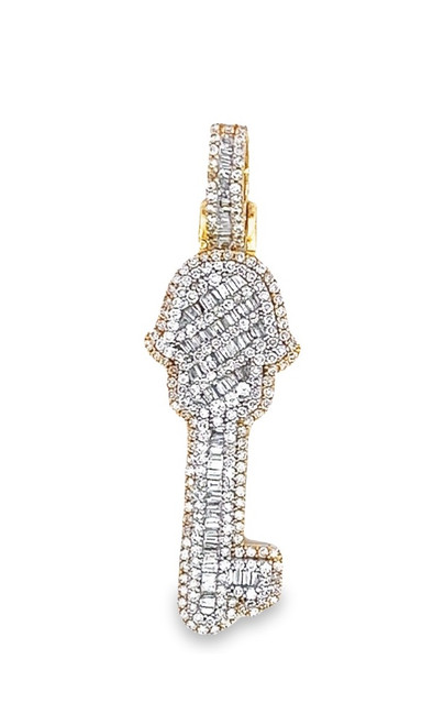 10kt yellow gold baguette diamond key charm 1.60ct