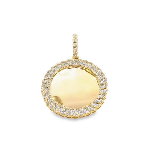10K Yellow Gold Baguette Diamond Circle Picture Charm 2.35ct