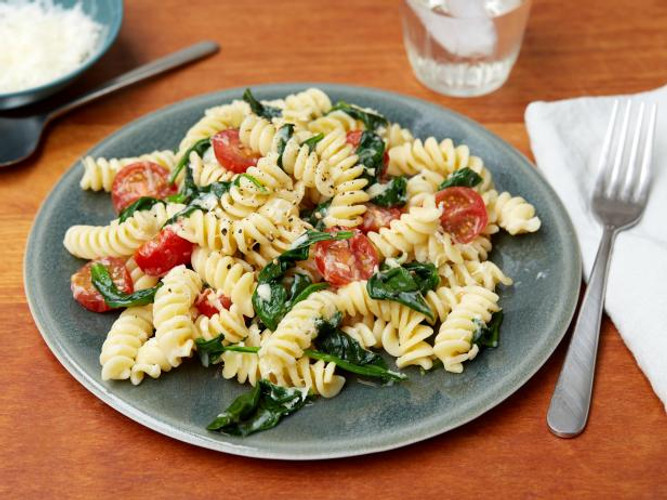 Fusilli with Spinach and Asiago Cheese