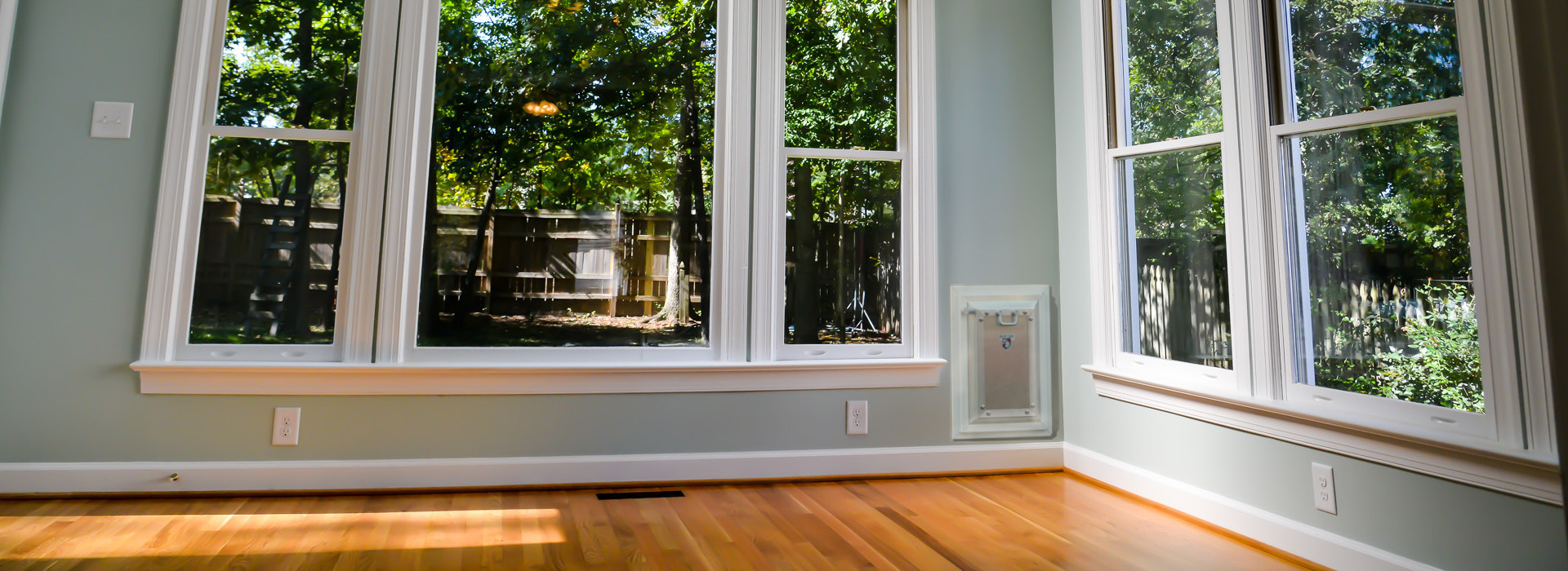Why More Homeowners Are Choosing Wall-Mounted Pet Doors Over Door Installations