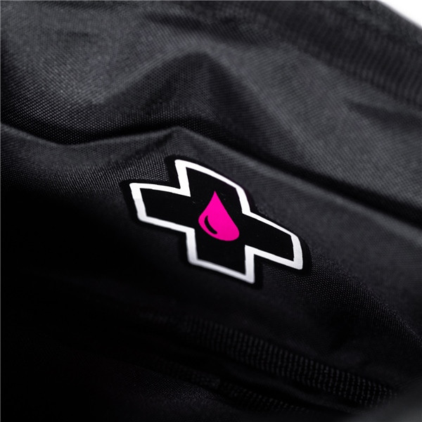 Muc-Off Essential Case - 184230