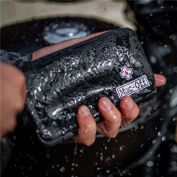 Muc-Off Essential Case - 184230