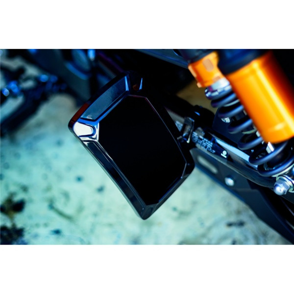Kuryakyn Nova Curved Vertical Mount Side License Plate Holder - 837453