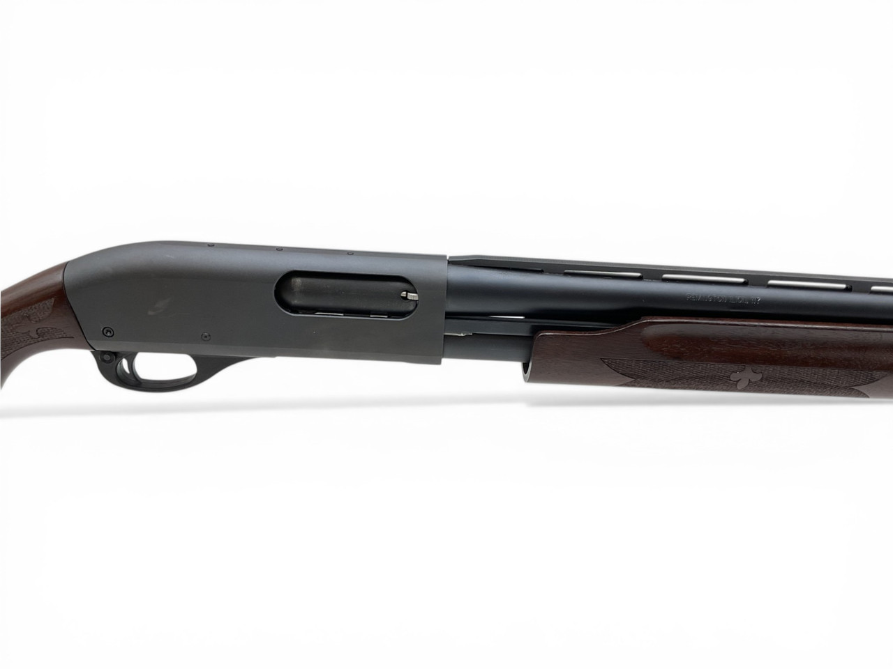 Remington 870 Pump Action Shotgun 12Ga 3" Chamber 28" Vent Rib Barrel Wood Stock