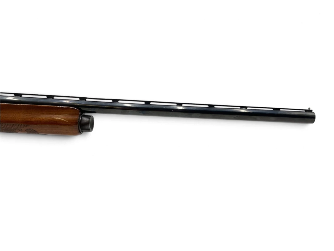 Remington Model 1100 Semi Auto Shotgun 12Ga 2.75" Chamber 28" Vent Rib Barrel Wood Stock