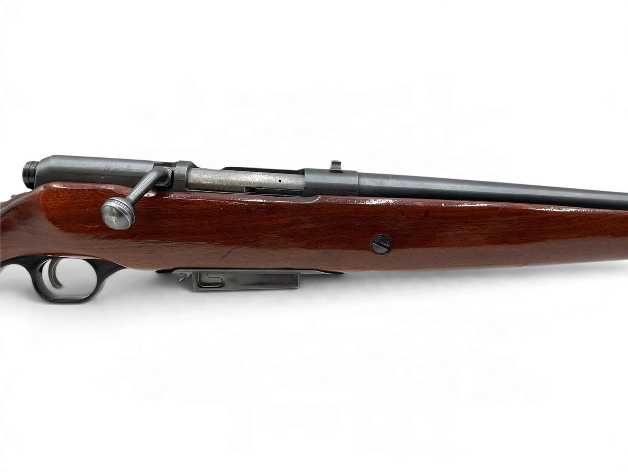 Mossberg Model 195M Bolt Action Shotgun 12Ga 2.75" Chamber 28" Barrel Wood Stock