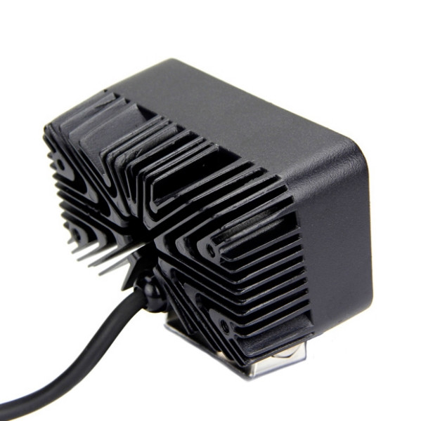 Quake LED Fracture Light Flood - 222186