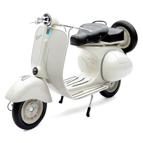 New Ray Toys Vespa Scale Model - 202798
