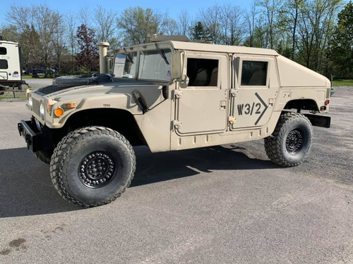 HMMWV M1043 "Humvee"