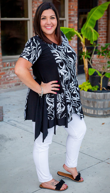 Pick Me Up Tunic- Black