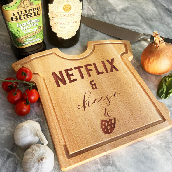T-Shirt Wood Netflix & Cheese Personalised Serving Board