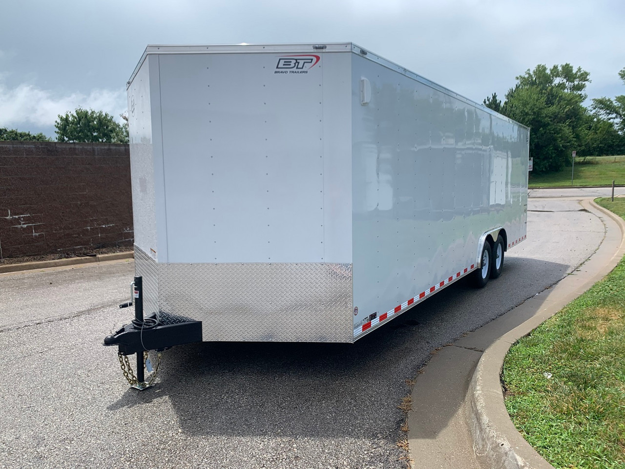 SC10224TA3 --- 8.5' X 24' Enclosed Tandem Trailer with Rear Ramp Door - Bravo