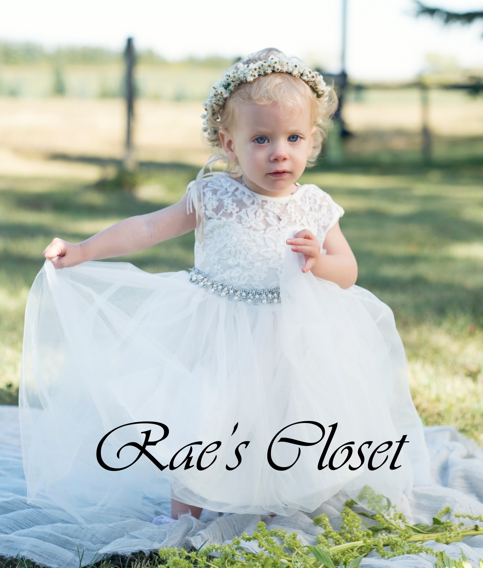 DRESS YOUR LITTLE PRINCESS IN FASHIONABLE GIRLS CLOTHING – Sara