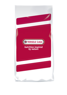 White bag of VL Black Sunflower seeds, red panels, "VERSELE-LAGA" logo.
